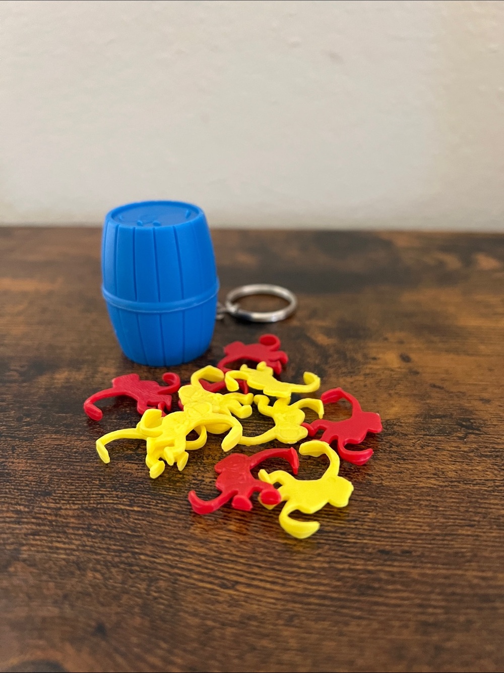 Barrel of Monkeys Game Mini Classic Travel Kids Gifting